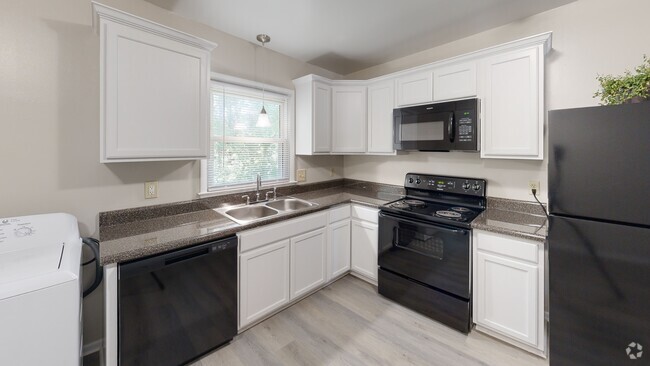 Williamsburg- 2BR, 1BA Garden - Farmingdale Townhouses