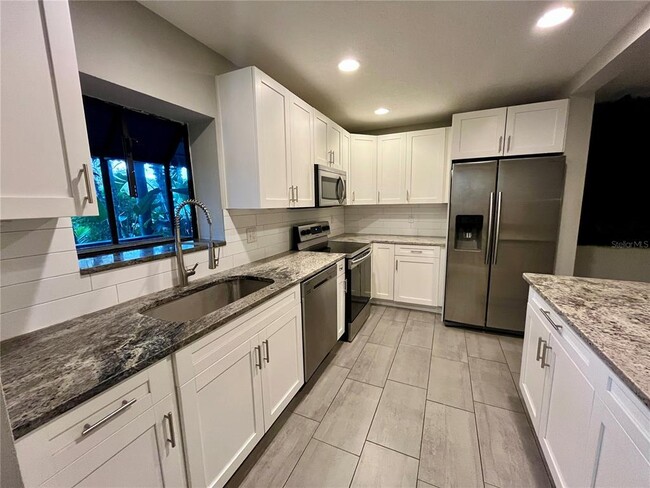 Photo - 727 N Himes Ave