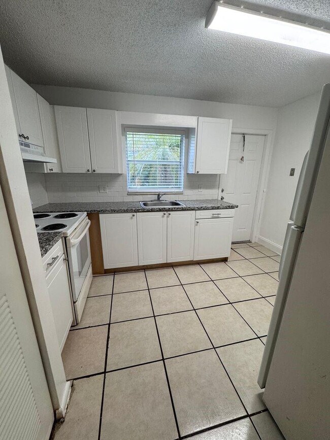 Photo - 10551 NW 45th St Unit 2