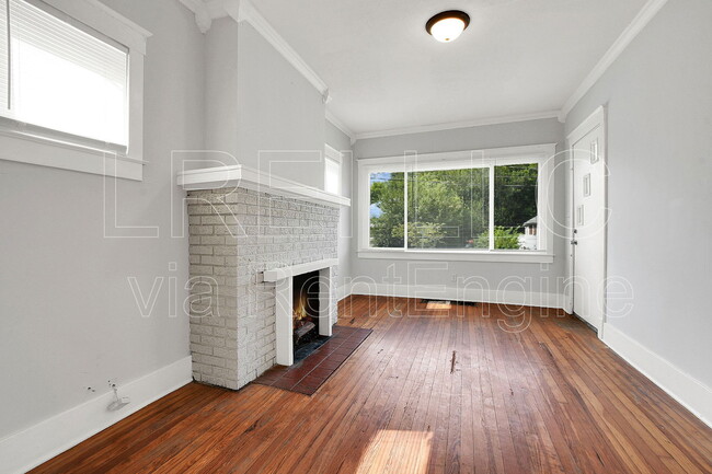 Photo - 1236 Manitau Ave