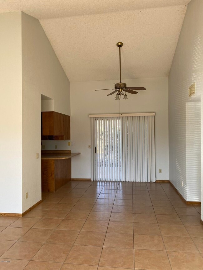 Photo - 6932 W Paradise Dr