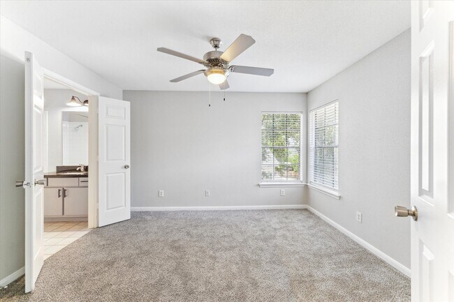 Photo - 1710 W T C Jester Blvd Unit 5307