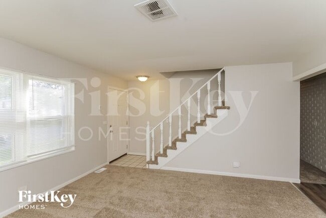 Photo - 711 Linden Ct