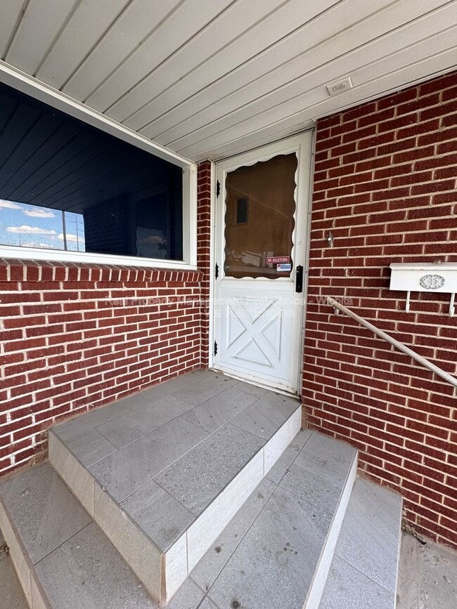 Photo - 2403 S Minnesota Ave