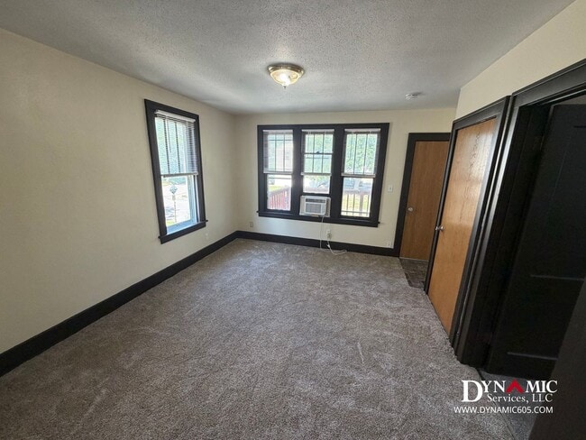 Photo - Upper Level 2 Bedroom, 1 Bathroom Duplex - Tenant Pays ALL Utilities