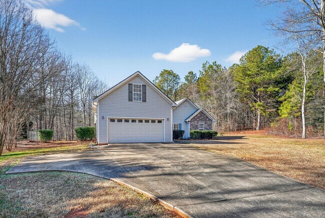 Photo - 345 Freeman Dr