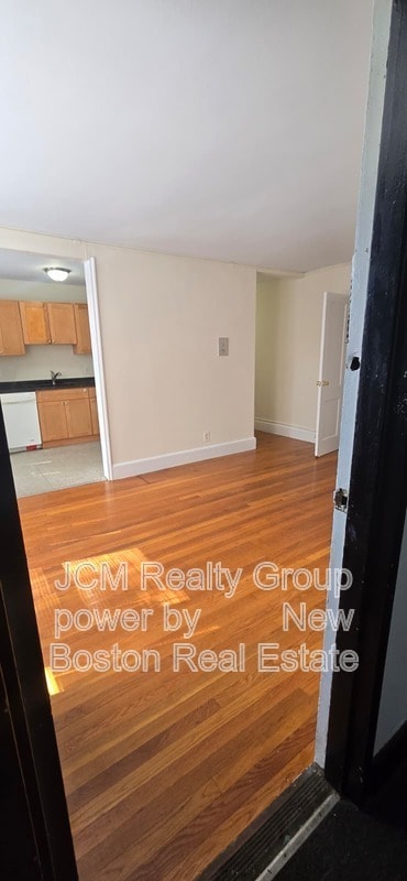 Photo - 11 Victory Rd Unit 27