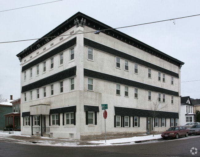 348 Maria Ave