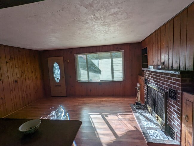Photo - Lovely 2/1 home with beautiful natural woo...