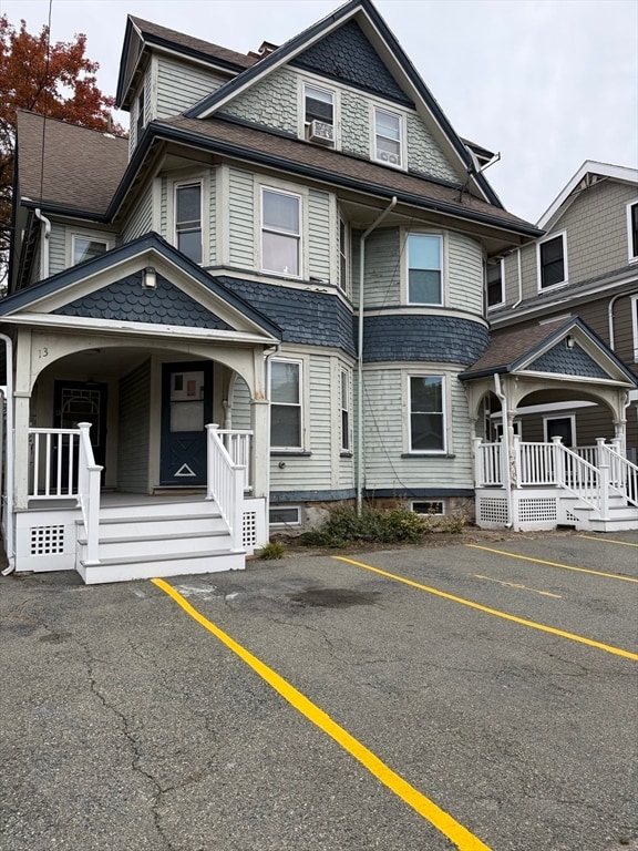 Building Photo - 13 Mansfield St Unit 2