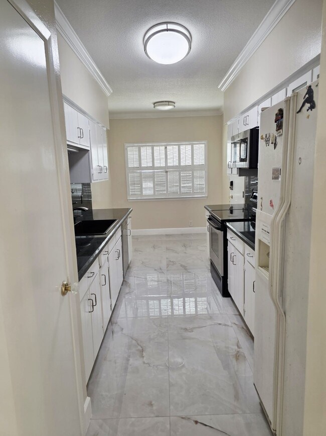 2323 Augusta Dr Unit 38