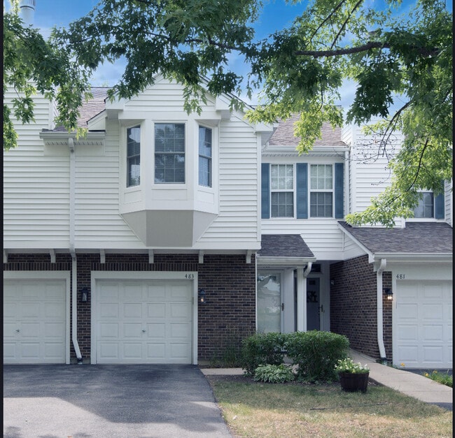 Building Photo - 483 Grosse Pointe Cir Unit 483 Rental