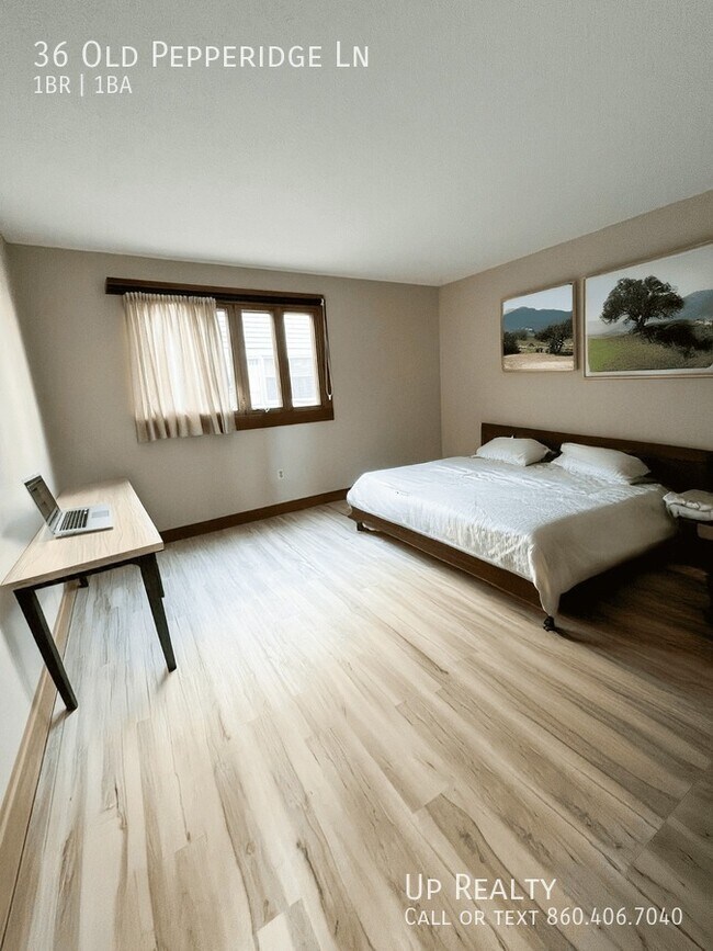 Photo - 36 Old Pepperidge Ln