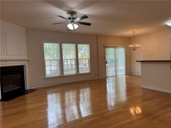 Photo - 2043 Hailston Ln