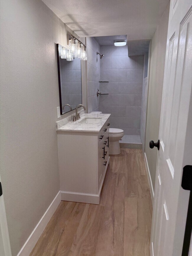 Photo - 551 S 780 W