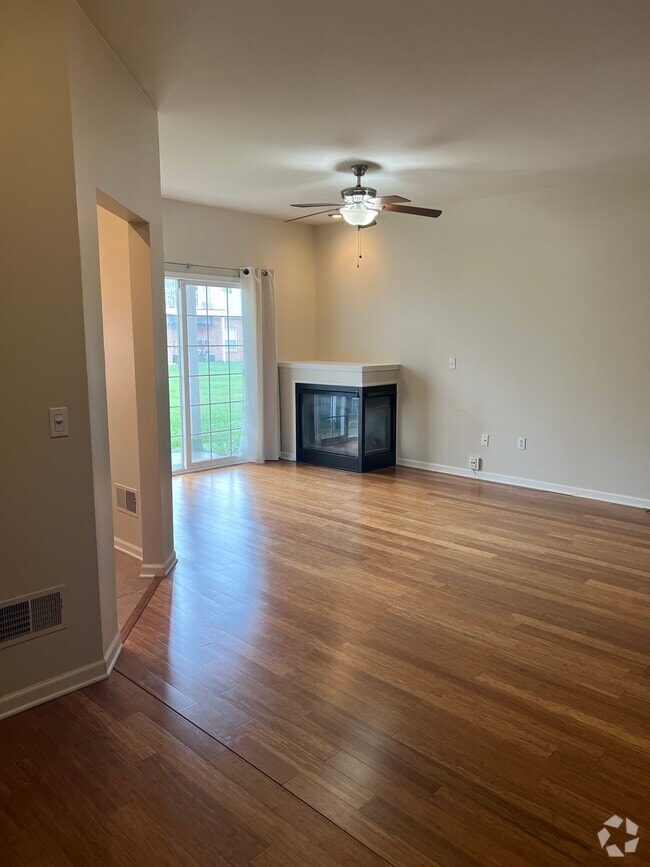 Building Photo - 54738 Monarch Dr Unit 1 Rental