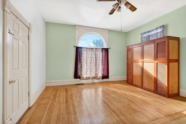 Photo - 328 E Fond du Lac St Unidad Lower