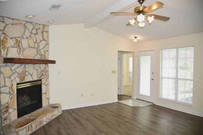 Photo - 155 Meadowbrook Ct