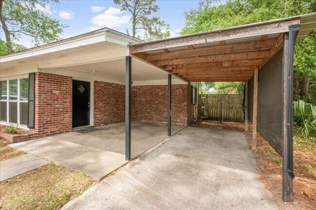 Photo - 2334 Ranchland Dr