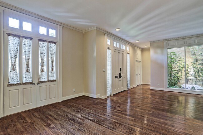 Building Photo - 34 River Hollow Ln Rental