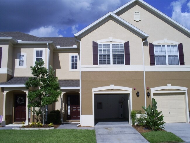 Photo - 620 Pinebranch Cir Townhome