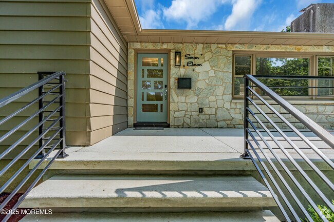 Building Photo - 711 Raymere Ave Rental