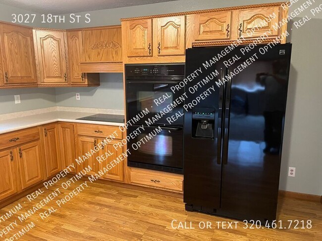 Building Photo - 3027 18th St S Rental