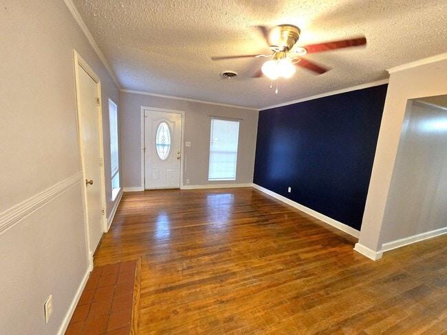 Photo - Rent Includes ALL utilities, yard maintenance and Wifi Unit 3891 Frasier St- 1