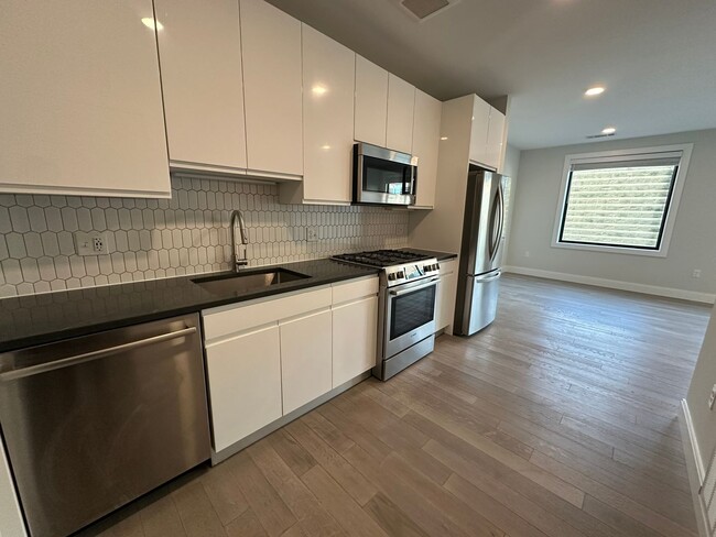 Building Photo - 160 Princeton St Unit 152-503 Rental