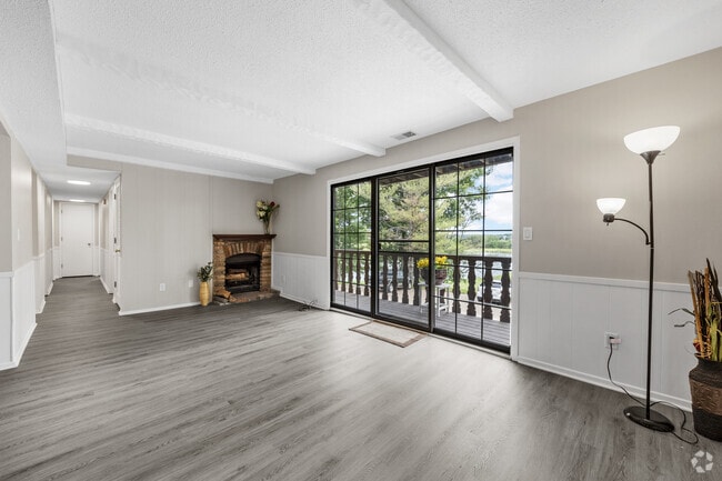 Building Photo - 1512 1st Ave Unit C205N Rental