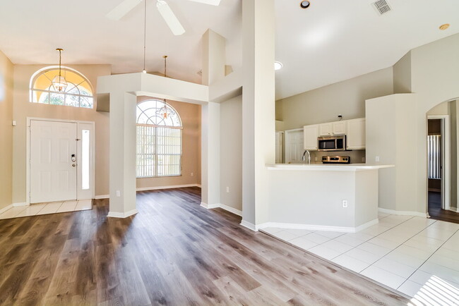 Photo - 2297 Blake Way