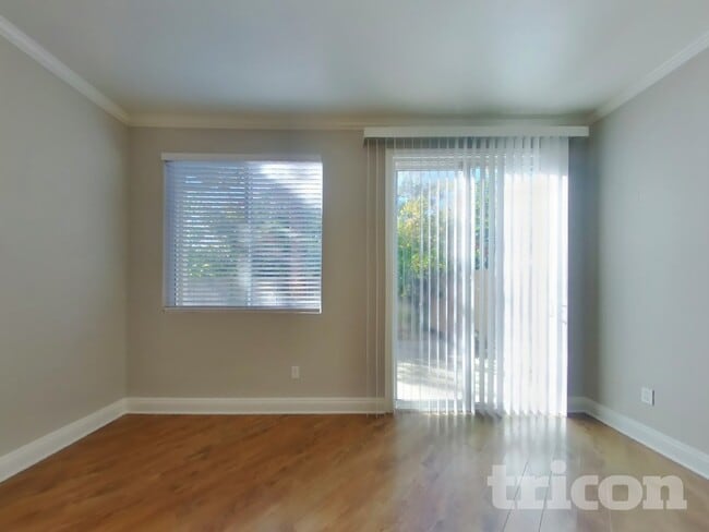 Photo - 7820 Golden Ring Way