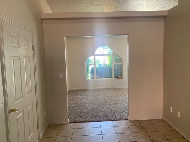 Photo - 2543 & 2557 E 620 N Unidad 2543 E 620 N