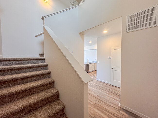 Photo - 1631 Elsie Jean Trl