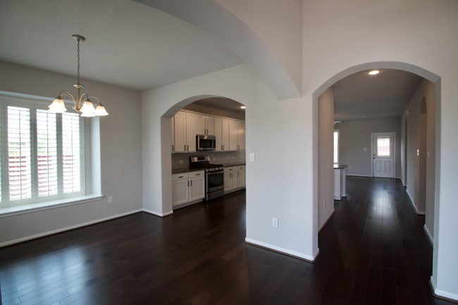 Photo - 383 Leadtree Loop