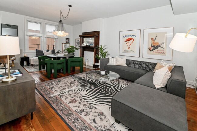 Photo - 1117 Broadway St