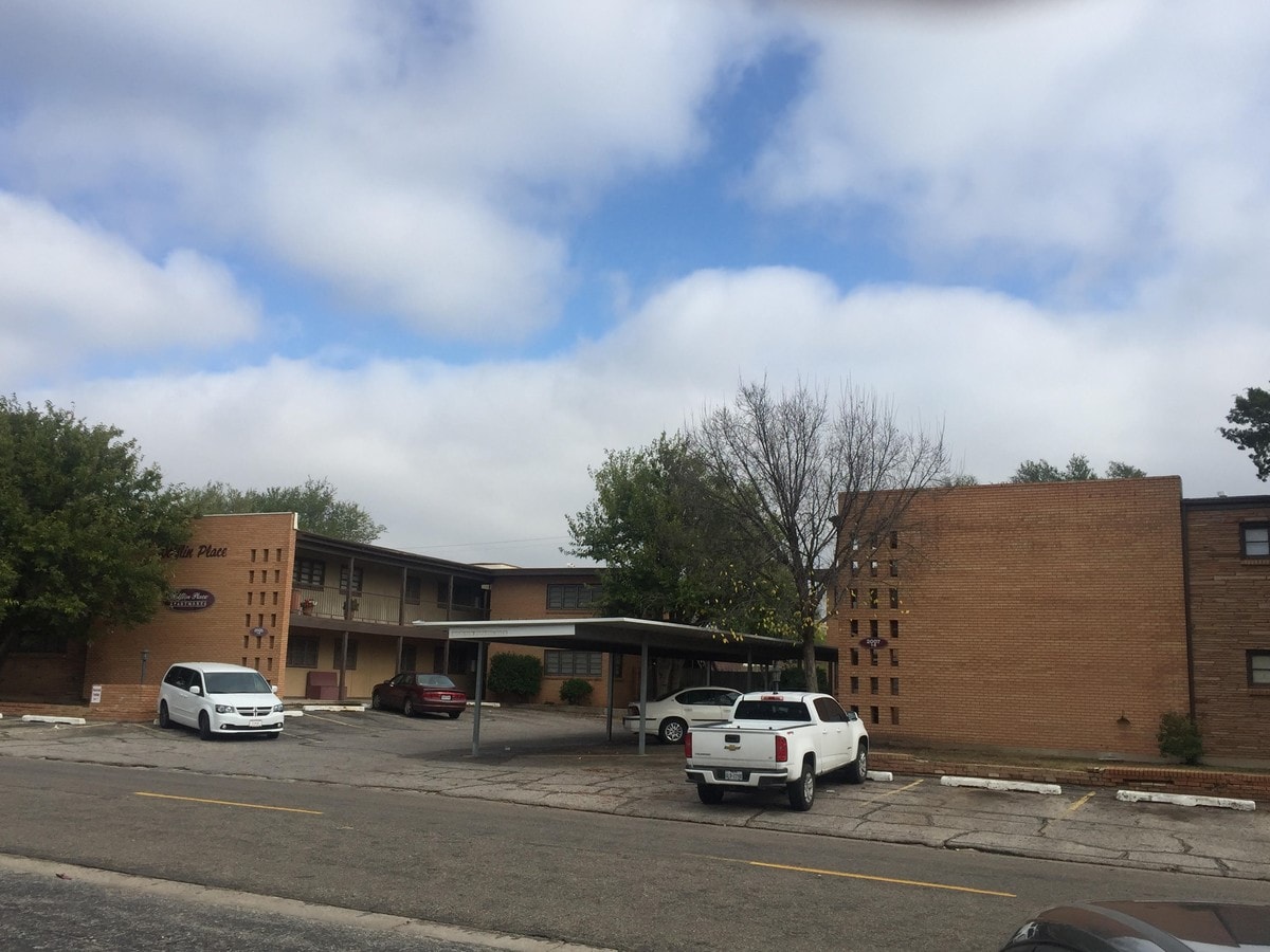 Photo - Wolflin Place Apartments