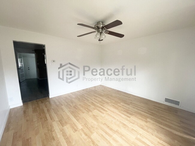 Photo - 4326 S 900 E