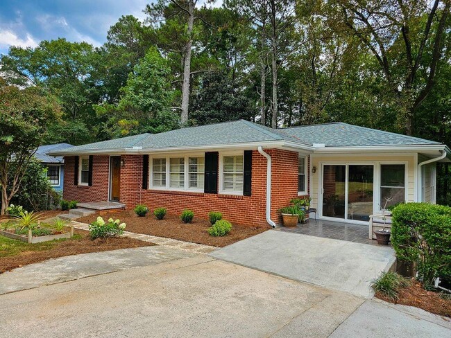 Building Photo - 1125 Willivee Dr