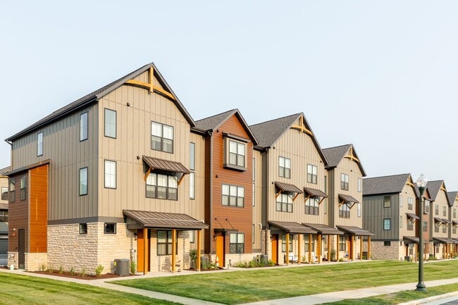 Building Photo - Whitetail Ridge at Elkhart Lake Rental