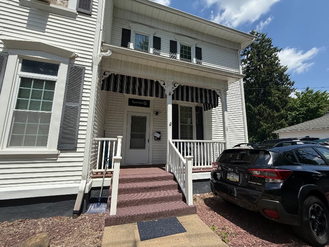 Photo - 1140 Buffalo St Unidad 6