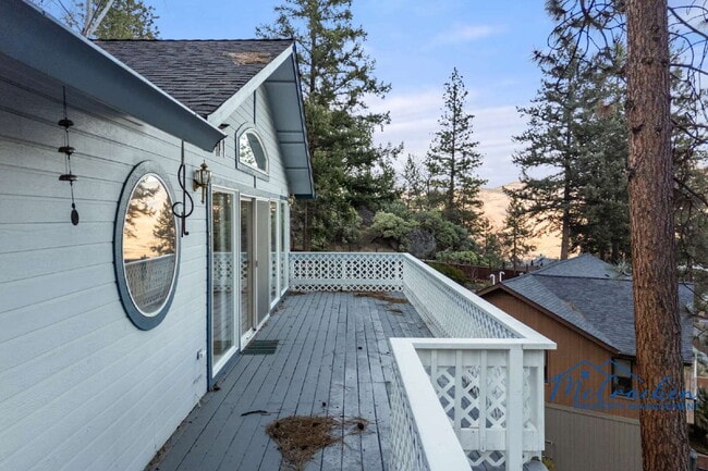 Photo - 525 Ashland Loop Rd