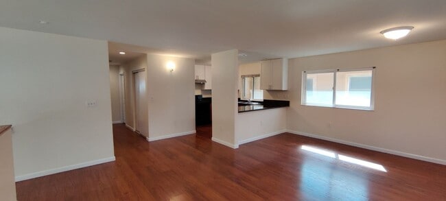 Photo - 3471 Harding Ave Unit Upstairs