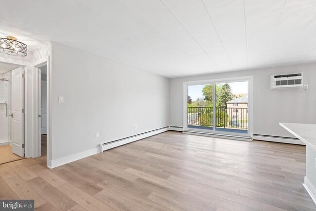 Building Photo - 100 Windermere Ave Unit G1 Rental