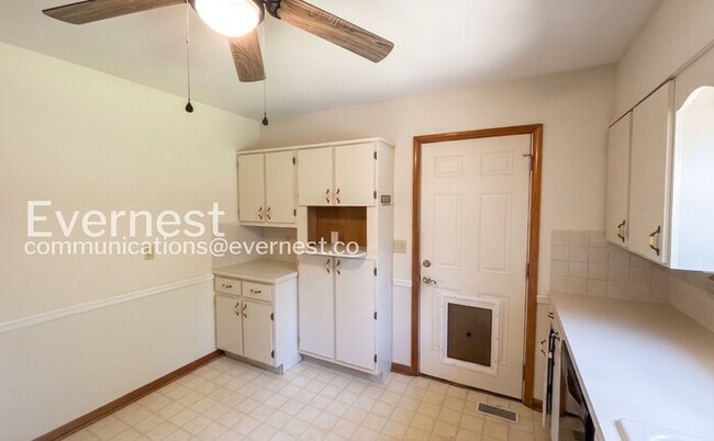 Photo - 1407 Cloverdale Cir