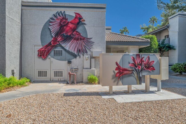 Photo - Maryland Court Apartments