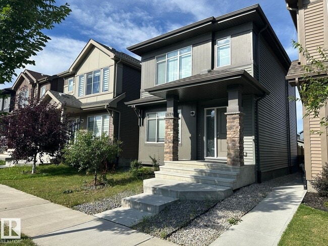 Photo - 1674 Graydon Hill Link SW