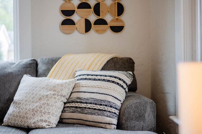 Photo - 710 E Franklin St Unidad SI ID1061627P