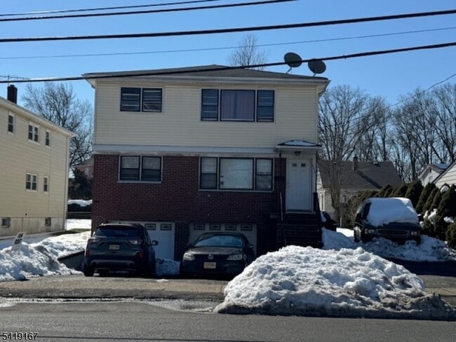 Building Photo - 183 Laurel Ave