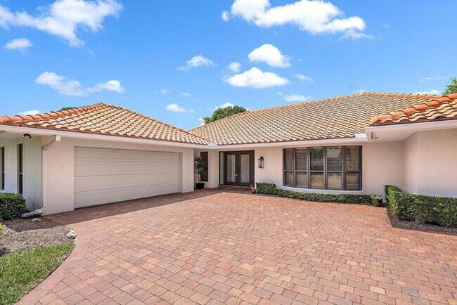 Photo - 16 Thurston Dr